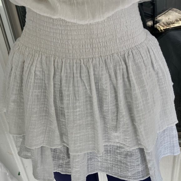 Ramy Brook White Tiered Blouse with Smocking at the waist. - Picture 4 of 10